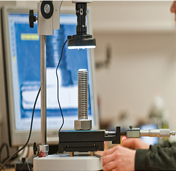 Measuring Microscope - Quality Testing Equipment at Kishor Industries